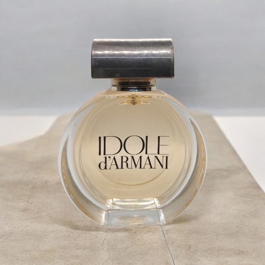 Idole d'Armani